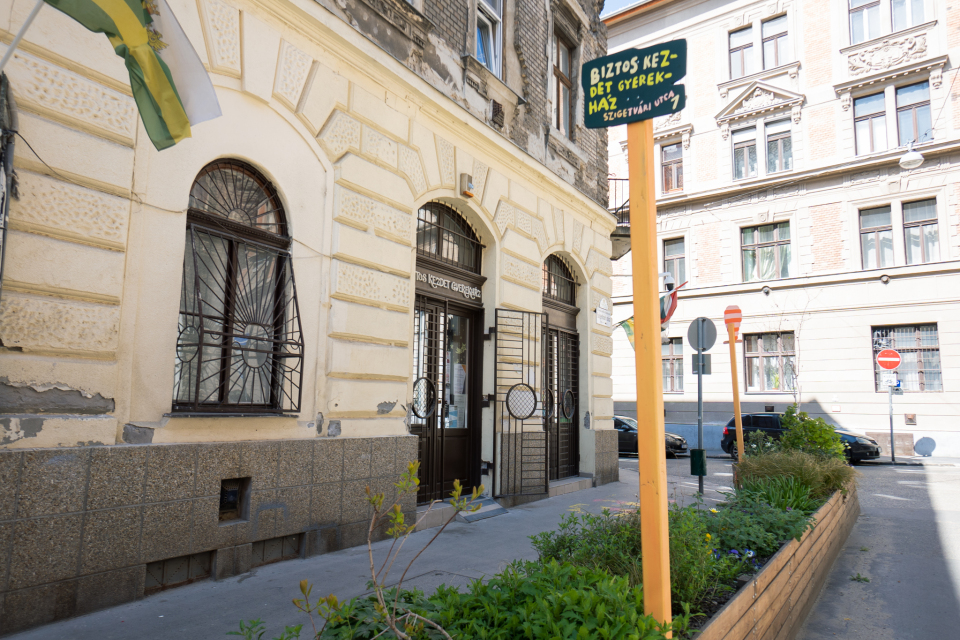 Safe Start Children’s House (Biztos Kezdet Gyerekház) building and community spaces