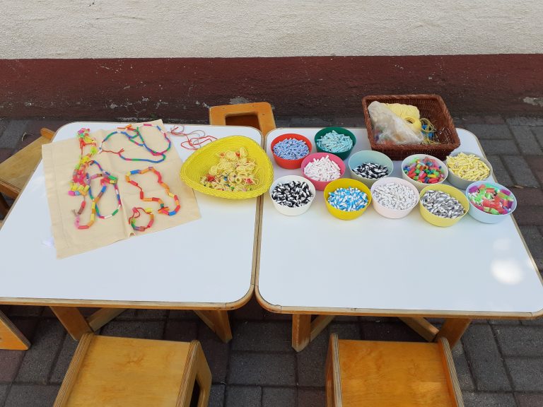Fecsegő-tipegők Bölcsőde – bölcsődei életkép