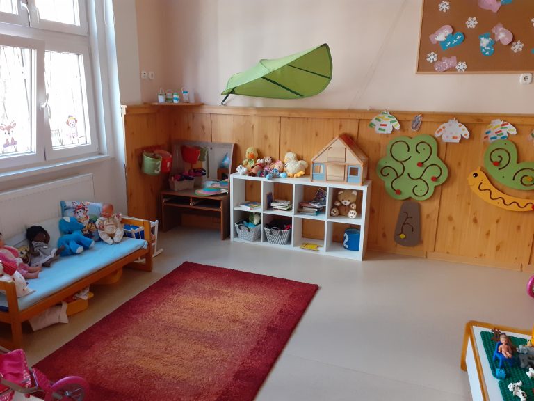 Fecsegő-tipegők Bölcsőde – bölcsődei életkép
