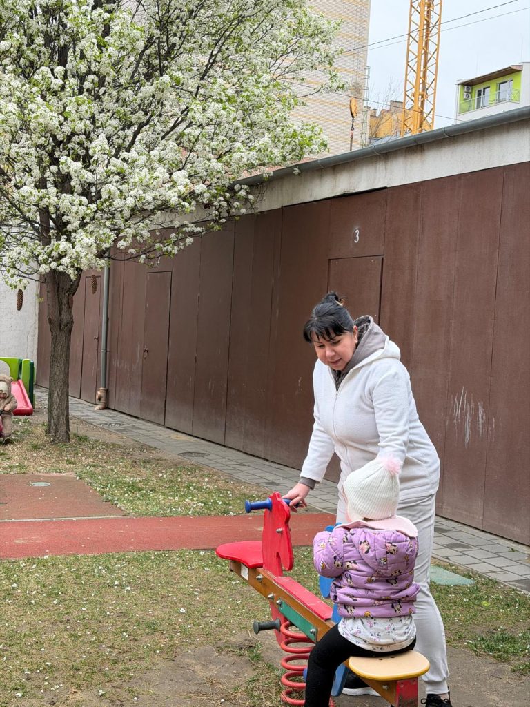 Tücsök-lak Bölcsőde – bölcsődei életkép