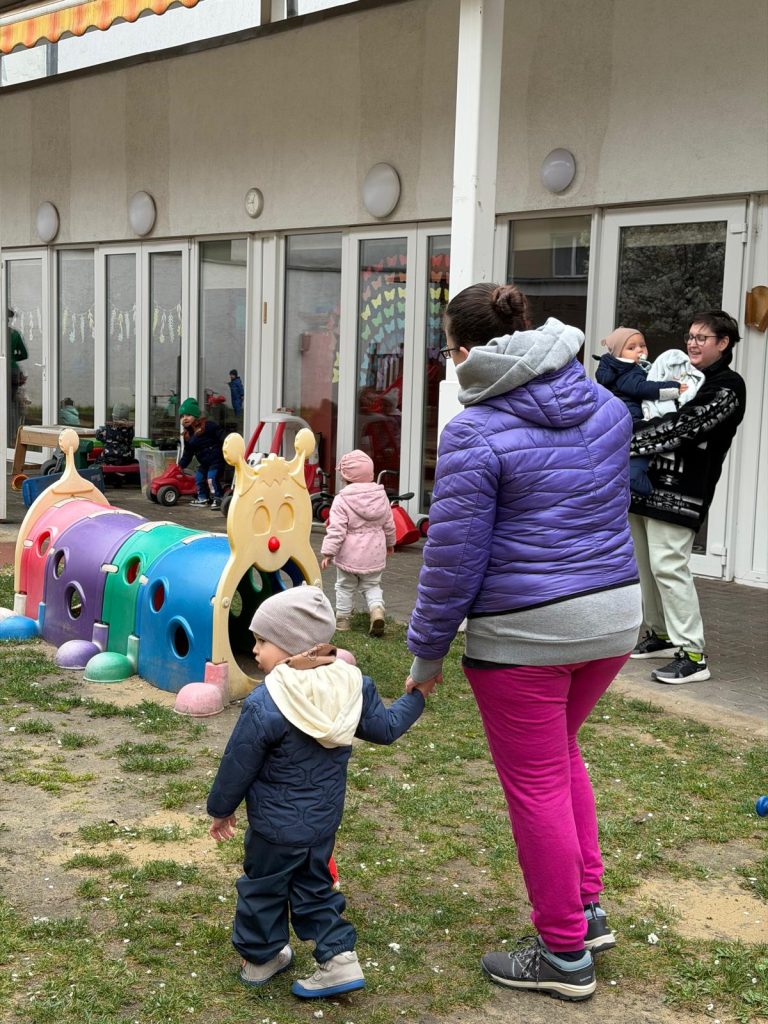Tücsök-lak Bölcsőde – bölcsődei életkép